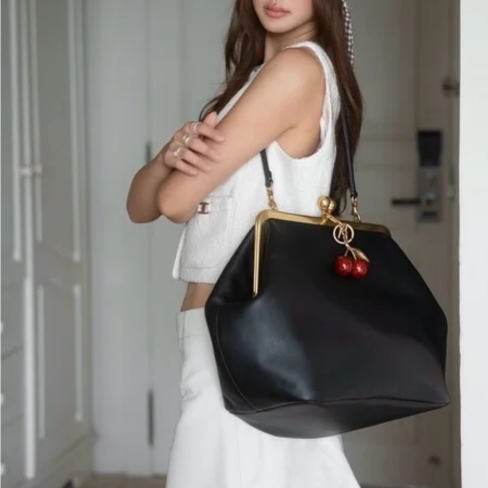 COACH Large Kisslock Frame Bag Designer Black Leather Clutch with Gold NEW TAGS - Picture 5 of 17